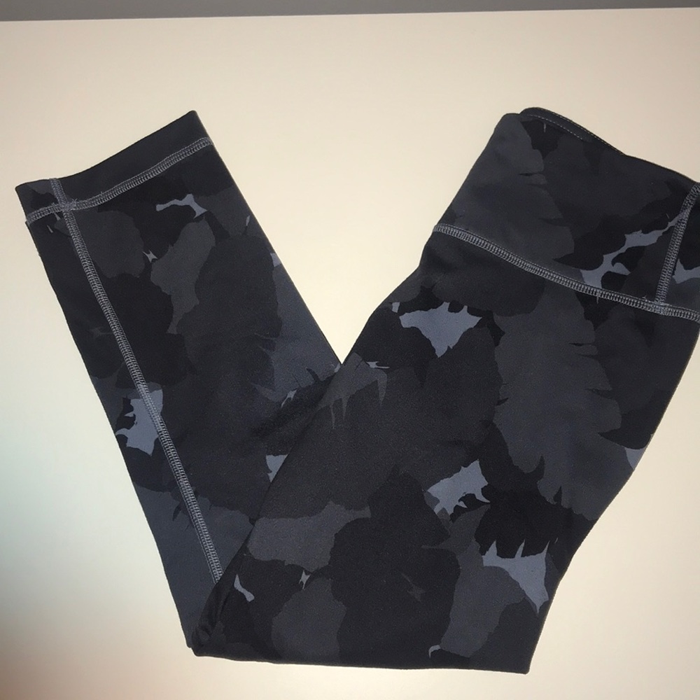 Camo Lululemon leggings